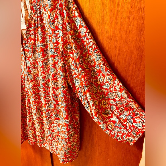 Old Navy Relaxed Popover Floral Blouse - Picture 5 of 9